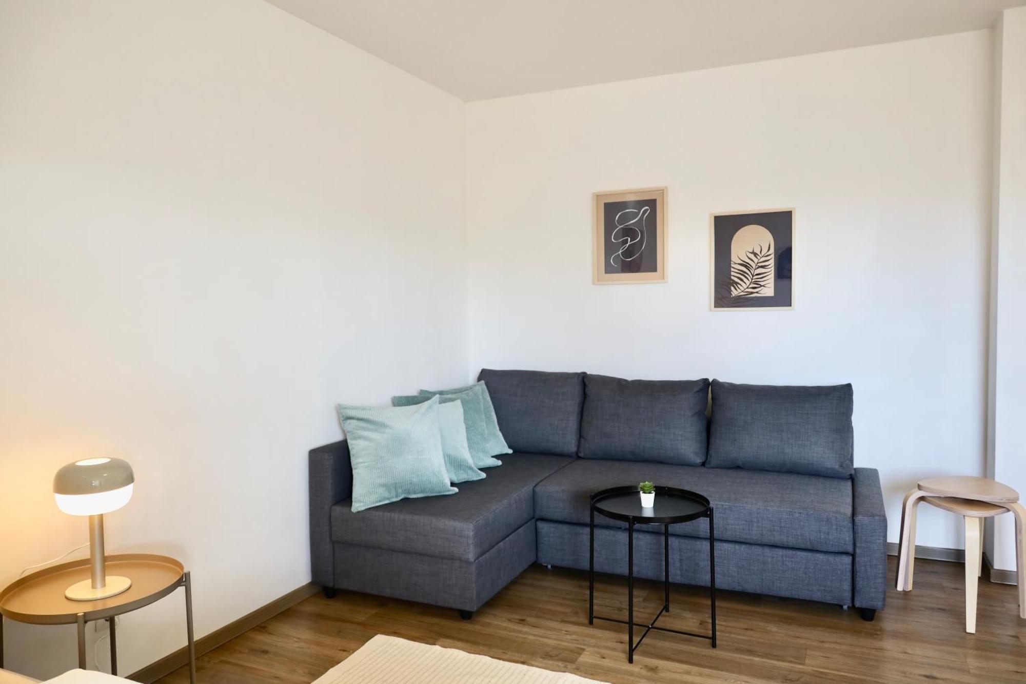 Stylisches Studio Mit Privatem Stellplatz Wenige Minuten Von Der Innenstadt & Mosel Coblenza Esterno foto