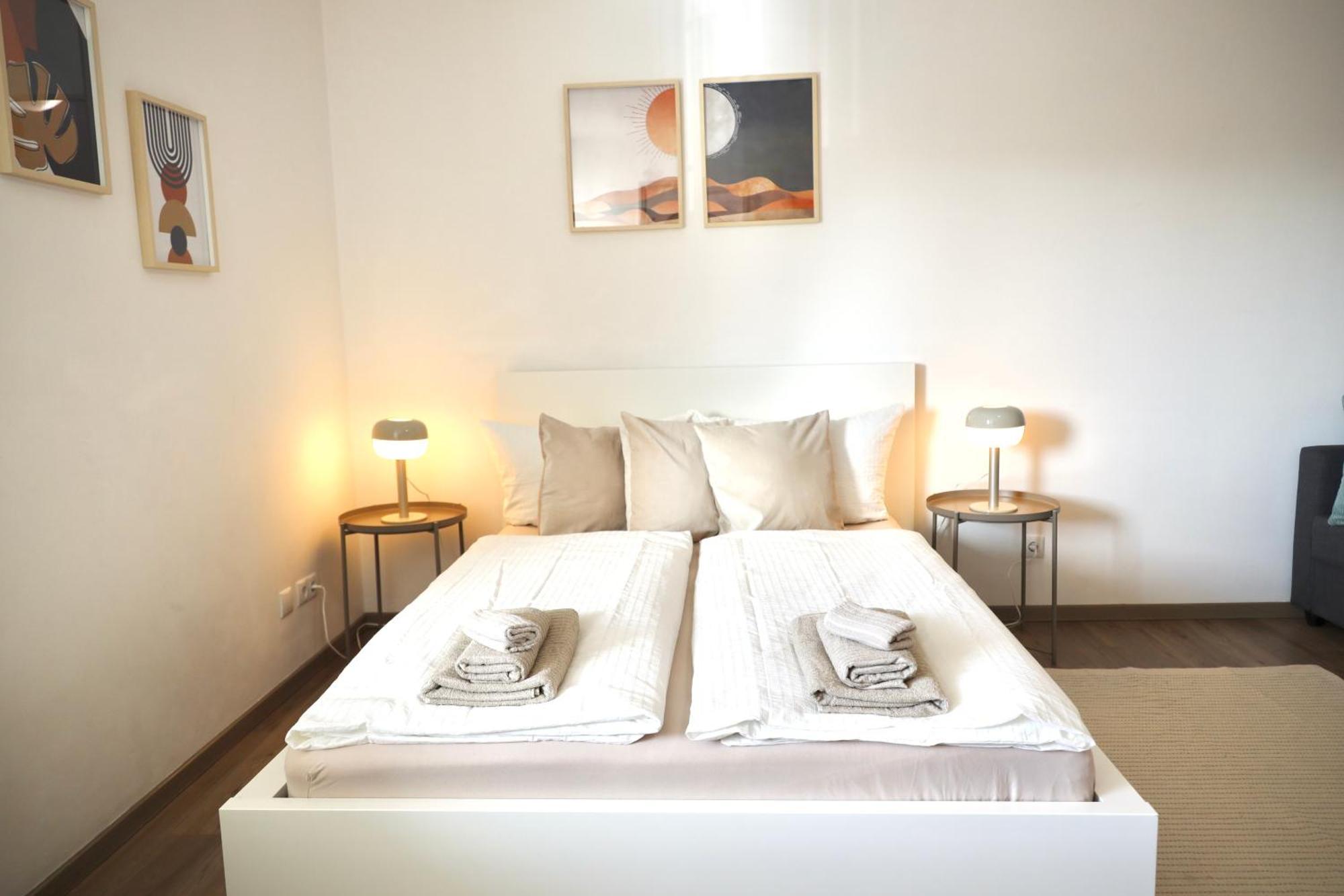 Stylisches Studio Mit Privatem Stellplatz Wenige Minuten Von Der Innenstadt & Mosel Coblenza Esterno foto